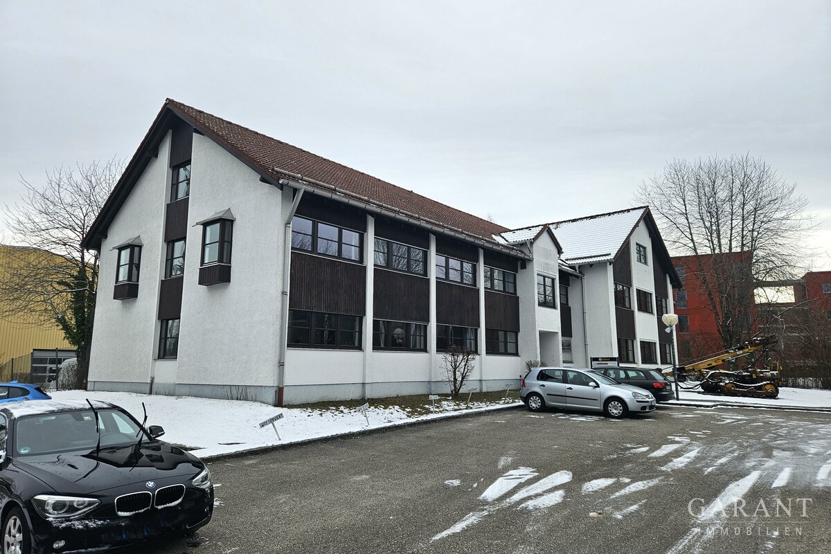 Außenansicht/Parkplatz