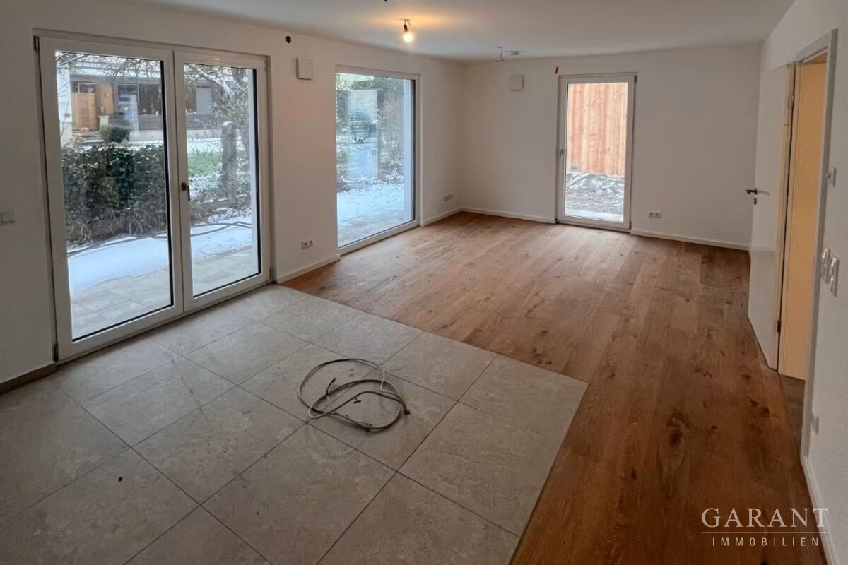 Wohnzimmer und Küche 2