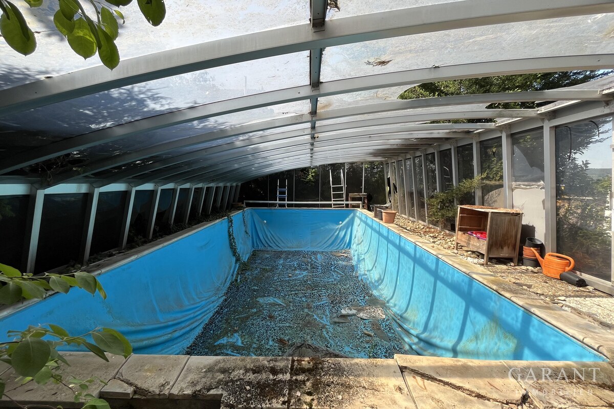 Pool 2