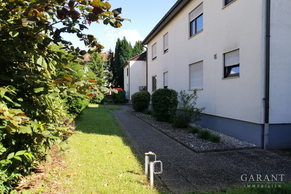 Fußweg Wohnanlage