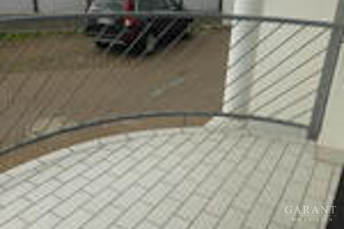 73061894 Balkon vorschau